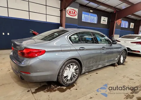 2019 BMW 530 Xi из США, поврежденный, VIN WBAJA7C5XKWW05576